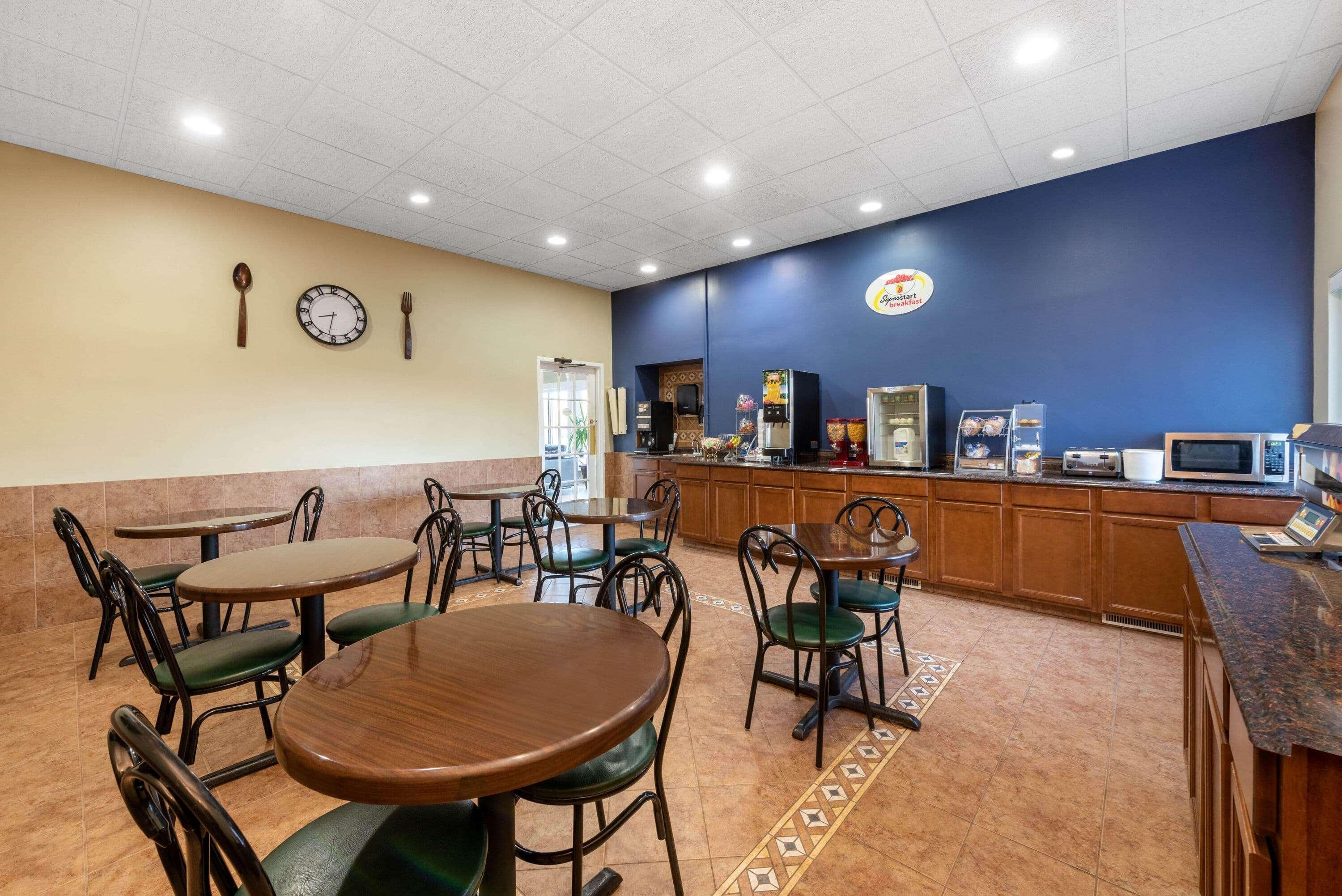 Super 8 Cleveland Otel North Ridgeville Dış mekan fotoğraf