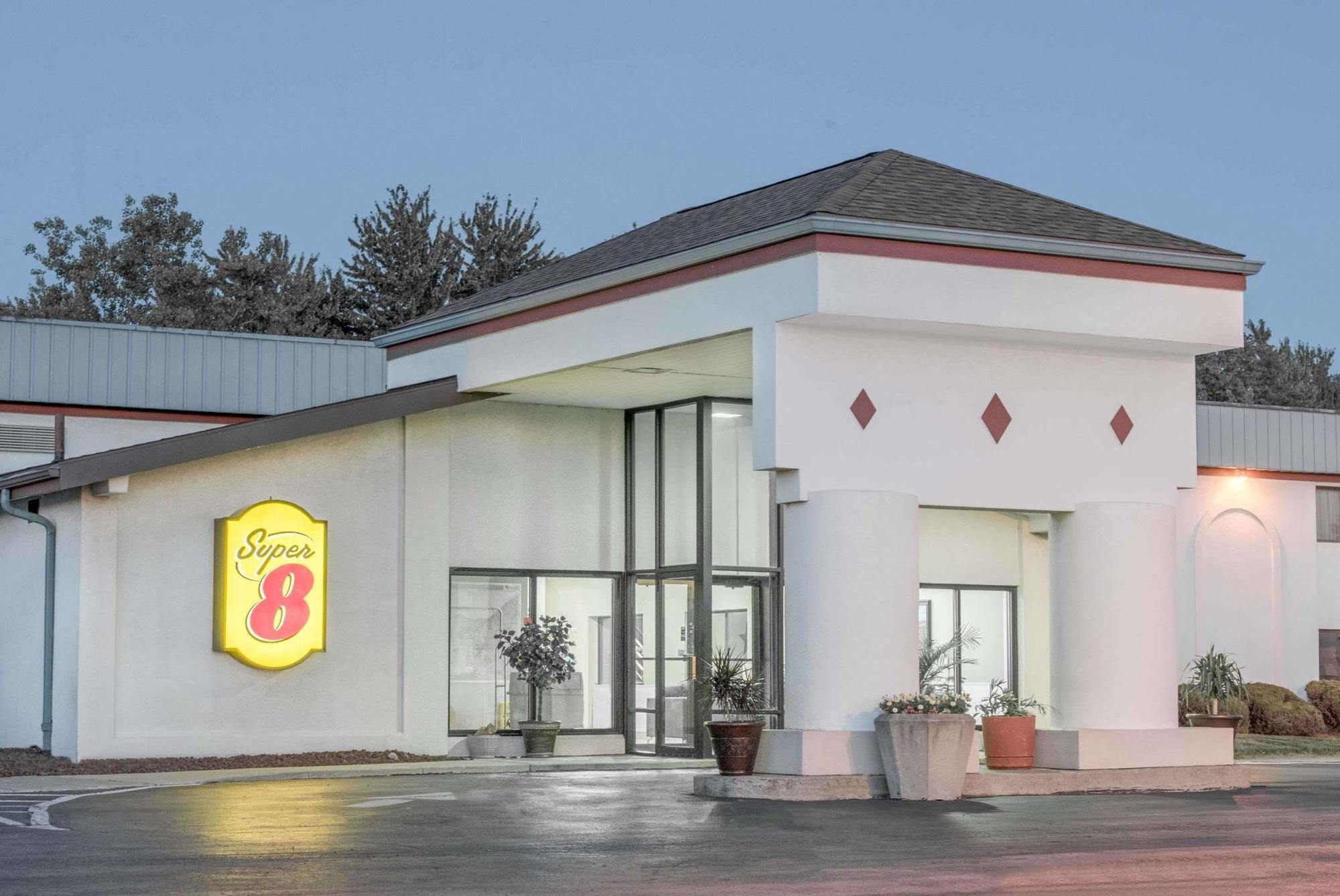 Super 8 Cleveland Otel North Ridgeville Dış mekan fotoğraf